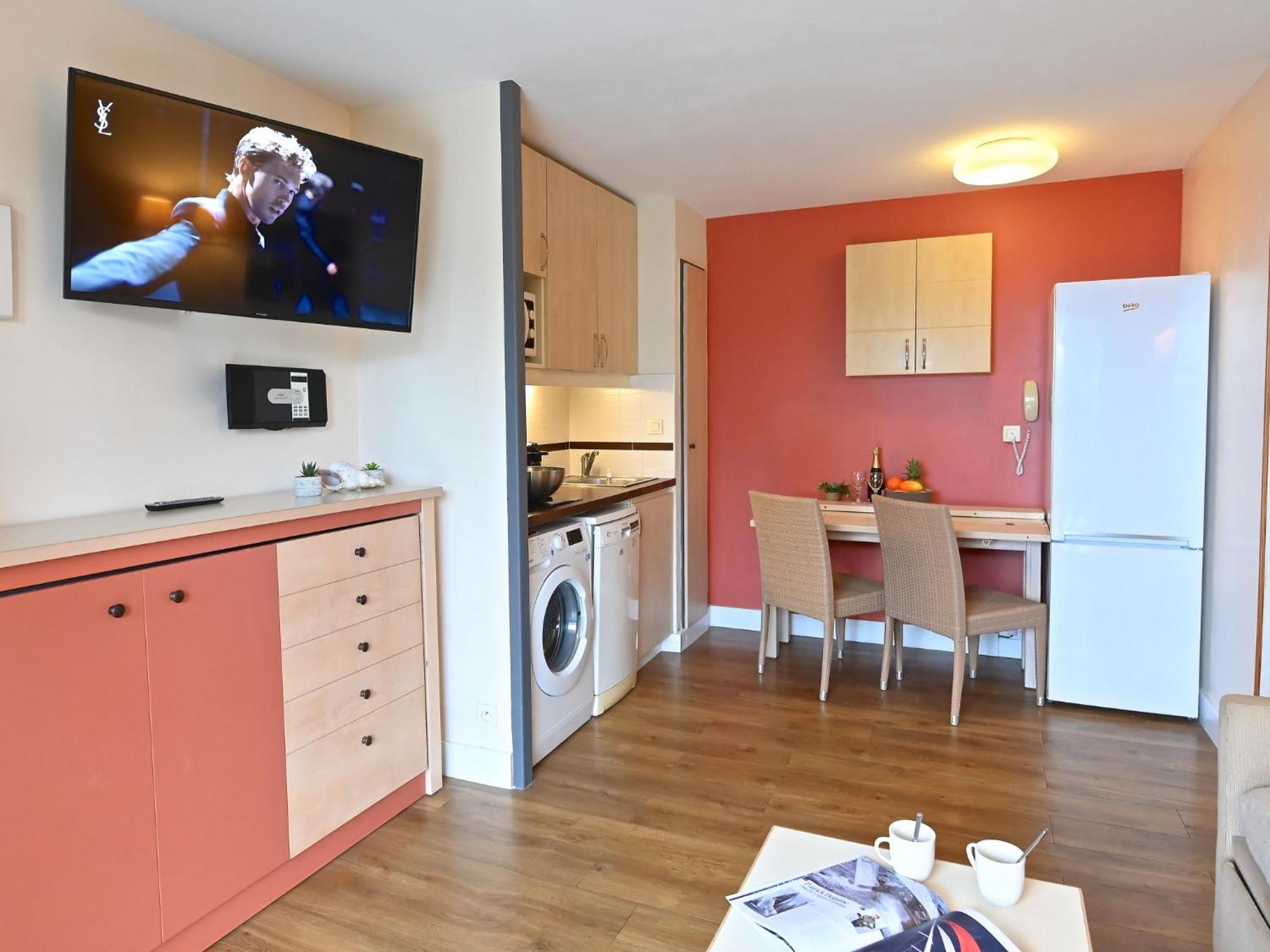 Apartment Village Cap Esterel - Le Village-81 By Interhome Saint-Raphaël Extérieur photo