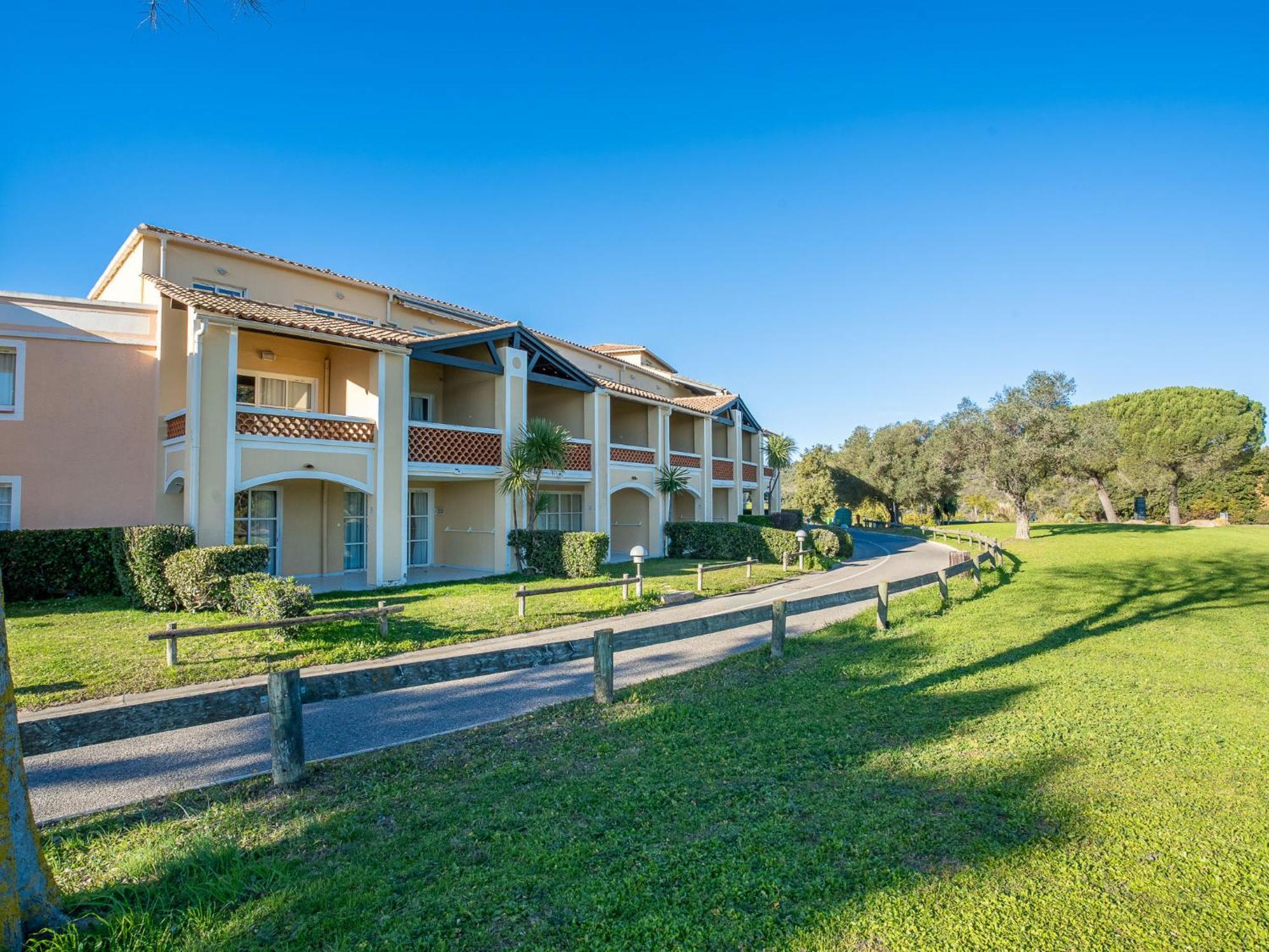 Apartment Village Cap Esterel - Le Village-81 By Interhome Saint-Raphaël Extérieur photo